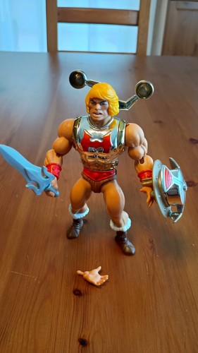 Motu origins flying fist - motu,