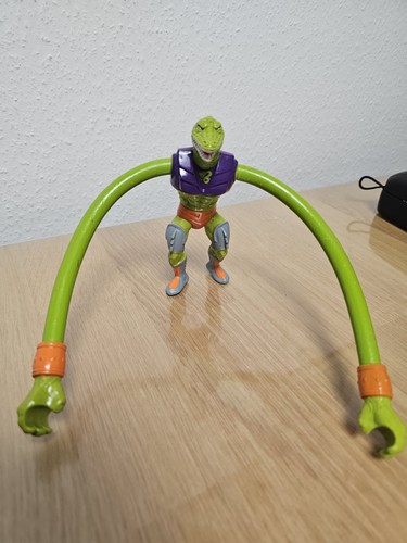 Man masters the universe - he,